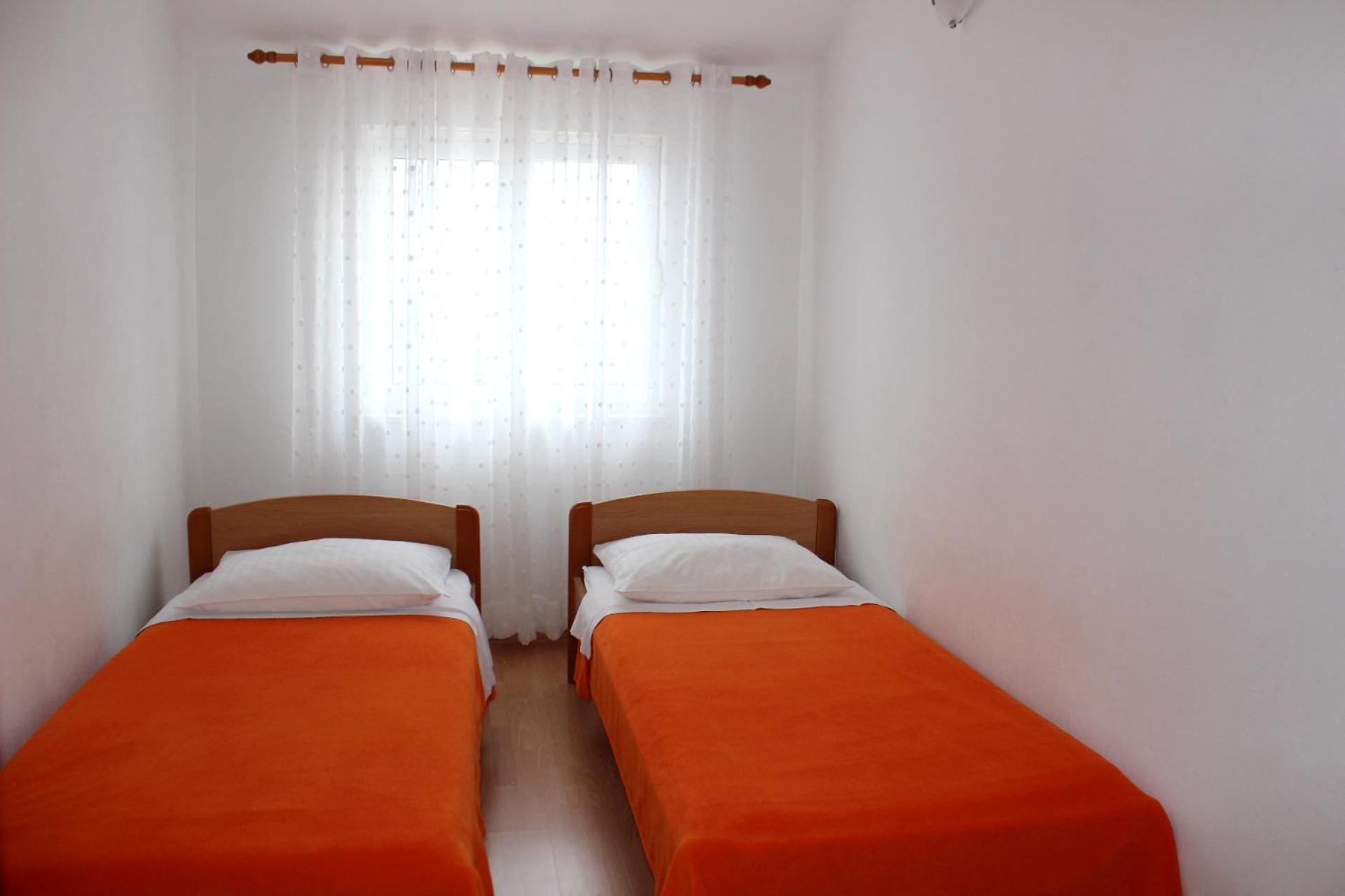 Apartments Tonci And Iris Primosten Luaran gambar